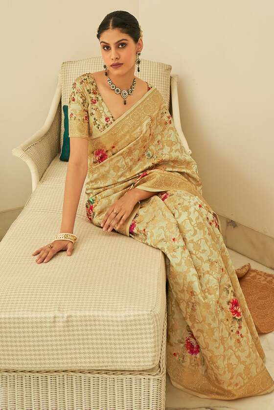 Fall Leaf Zari Woven Digital Printed Saree