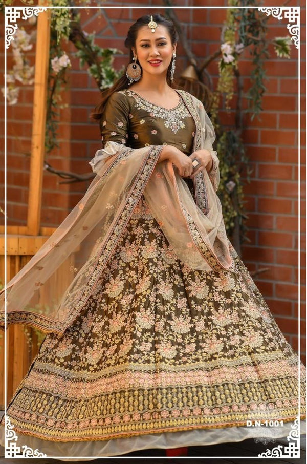 Exclusive Mendi Lehenga