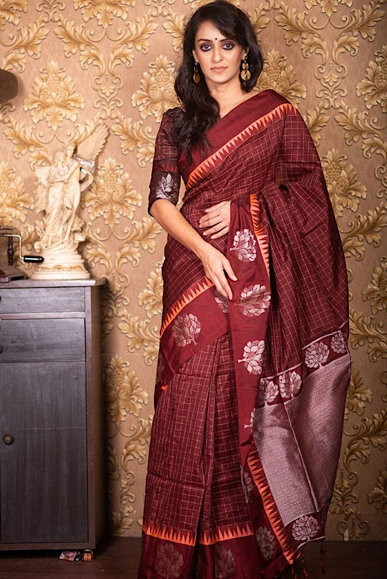 Jam Red Raw Silk Saree With All Over Zari Checks