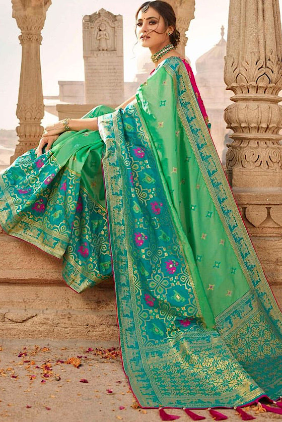 Emerald Green Zari Woven Banarasi Saree With Embroidered Blouse