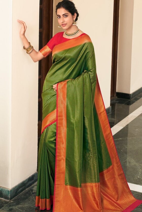 Basil Green Woven Kanjivaram Silk Saree With Contrast Border & Pallu